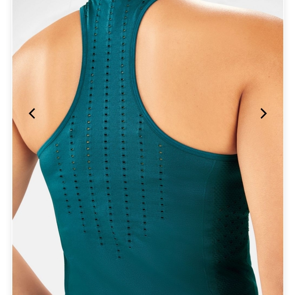 Fabletics Delta Seamless Tank II size XS - Picture 4 of 7